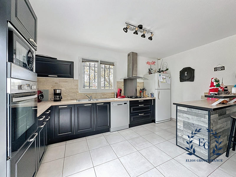 Maison - 105 m² - 4 pièces