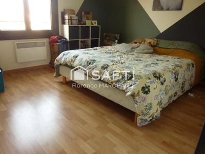 Maison - 99 m² - 4 pièces