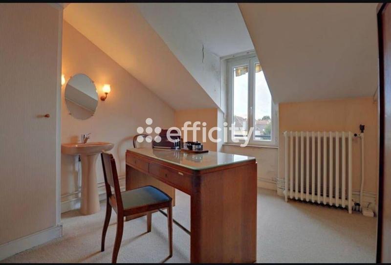 Maison - 153 m² - 7 pièces