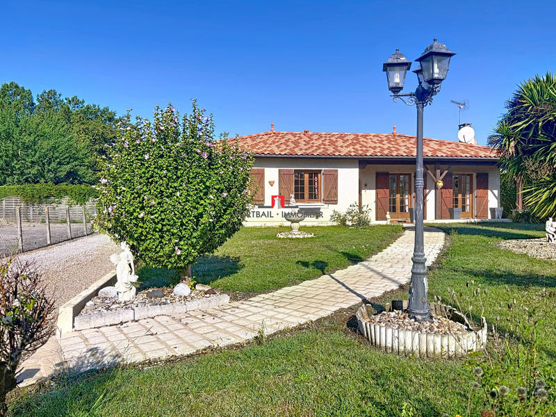 Maison traditionnelle - 110 m² - 4 pièces