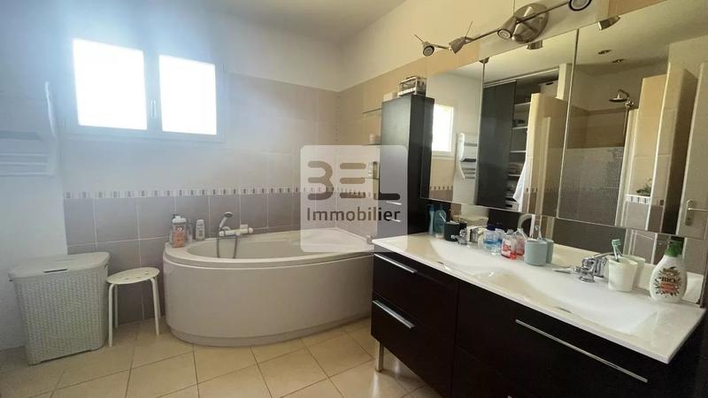 Villa - 135 m² - 6 pièces