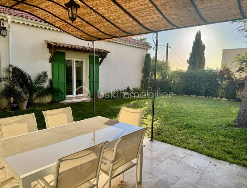 Maison traditionnelle - 160 m² - 5 pièces