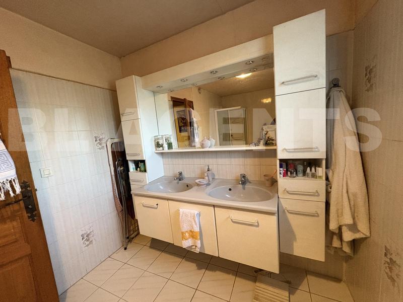 Maison contemporaine - 167 m² - 7 pièces