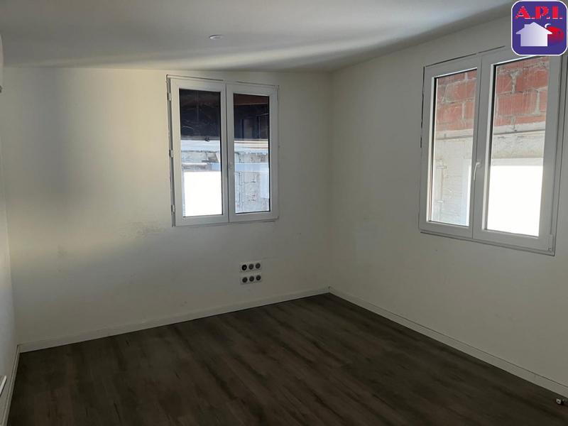 Local d'activités - 118 m² - 4 pièces