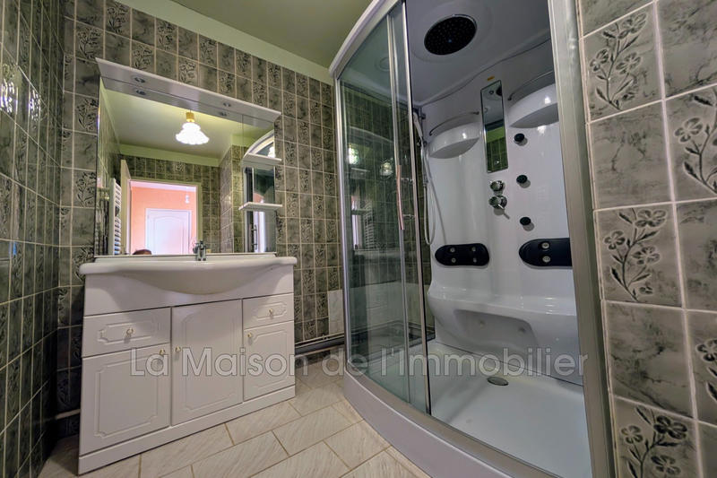 Maison - 101 m² - 5 pièces