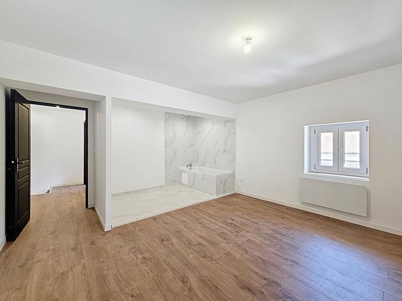 Appartement - 95 m² - 4 pièces