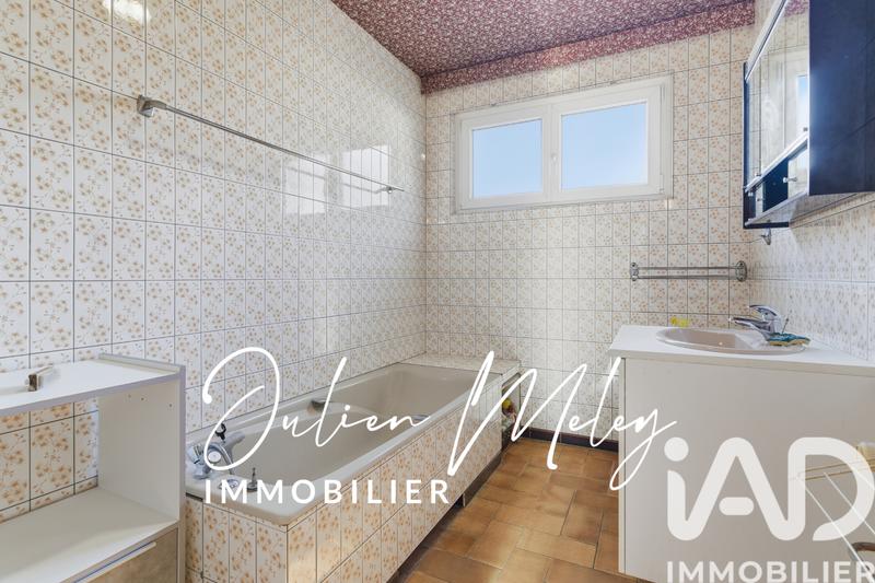 Maison - 139 m² - 7 pièces