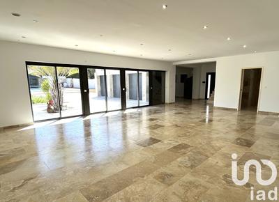 Maison - 265 m² - 7 pièces