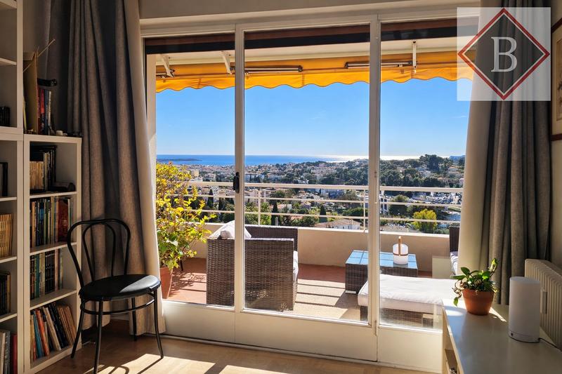 Appartement - 93 m² - 4 pièces