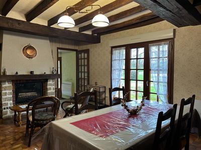 Maison - 99 m² - 4 pièces