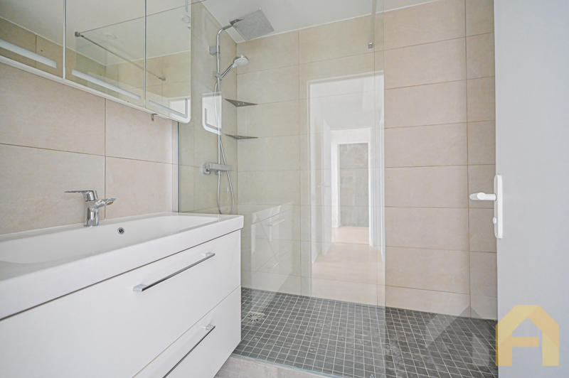 Appartement - 61 m² - 2 pièces