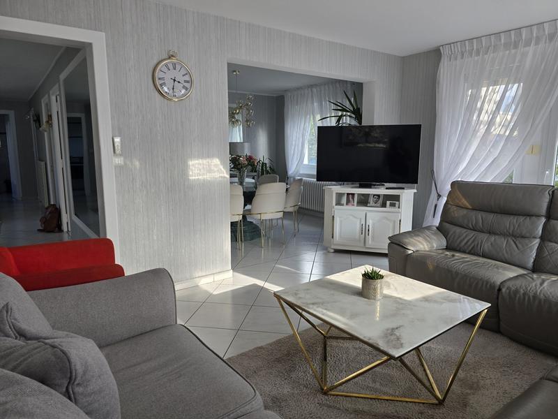 Maison - 140 m² - 4 pièces