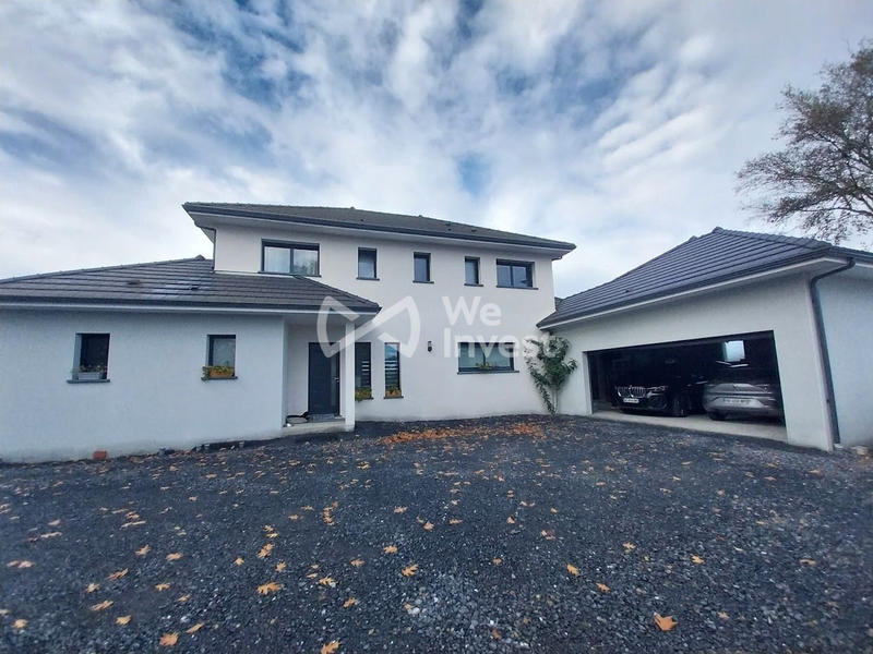 Villa - 169 m² - 5 pièces