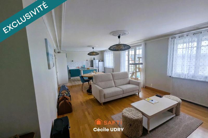 Maison - 234 m² - 11 pièces