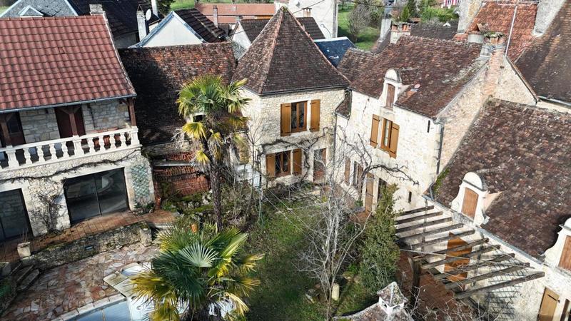 Maison - 145 m² - 5 pièces