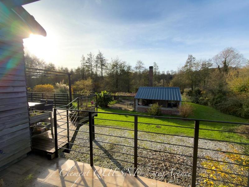 Maison - 225 m² - 7 pièces