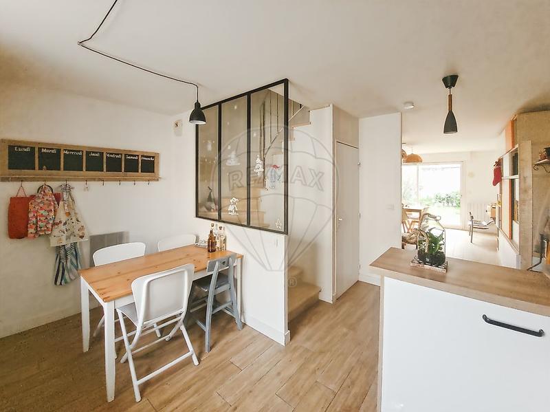 Maison - 103 m² - 5 pièces