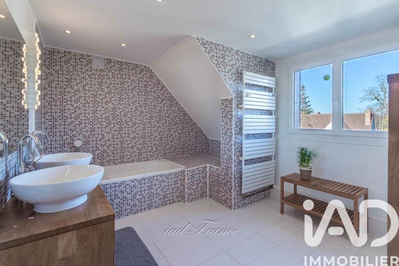 Maison - 156 m² - 6 pièces