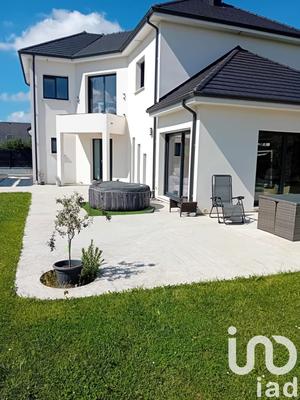 Maison - 170 m² - 7 pièces