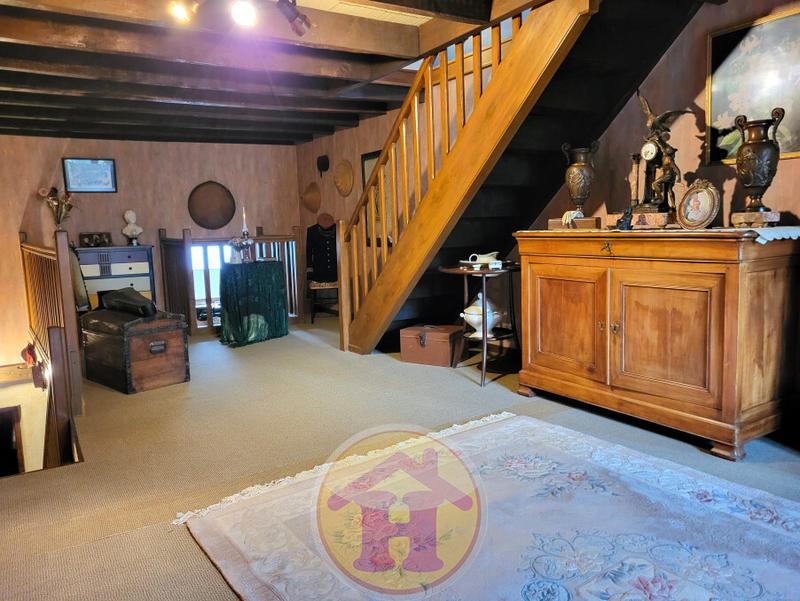 Maison - 192 m² - 6 pièces