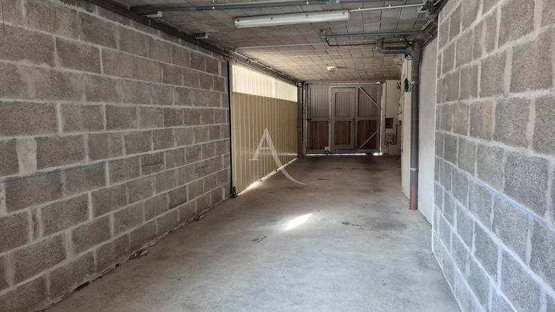 Maison - 275 m² - 6 pièces