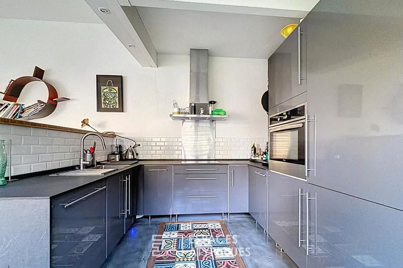 Propriété - 200 m² - 200 pièces