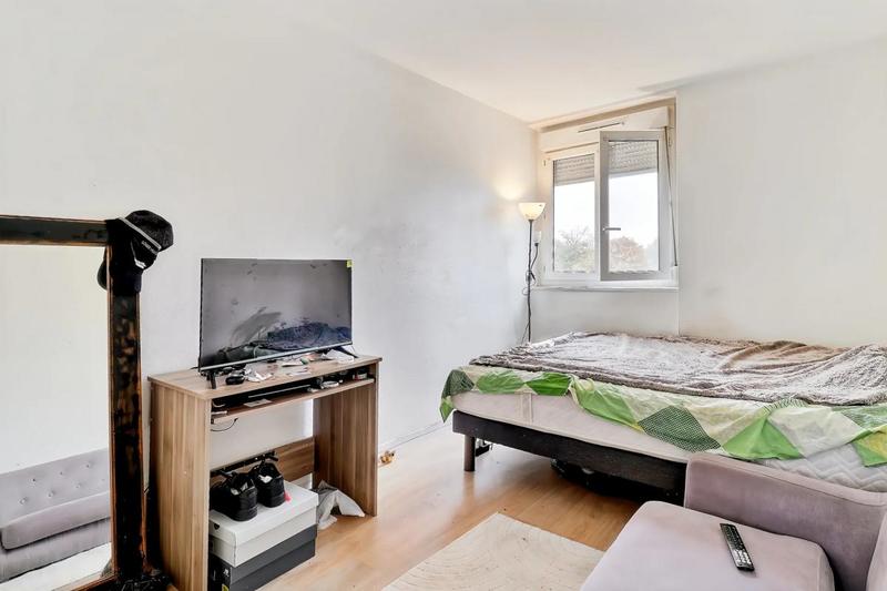 Appartement - 80 m² - 5 pièces
