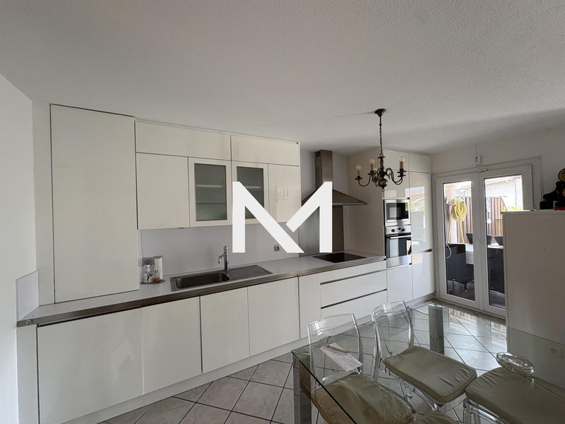 Appartement - 65 m² - 3 pièces