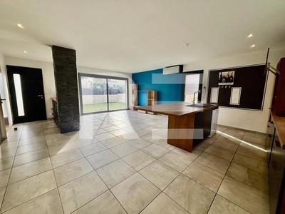 Maison traditionnelle - 91 m² - 4 pièces