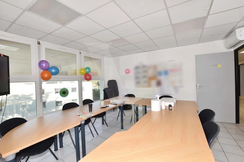 Local commercial - 282 m²