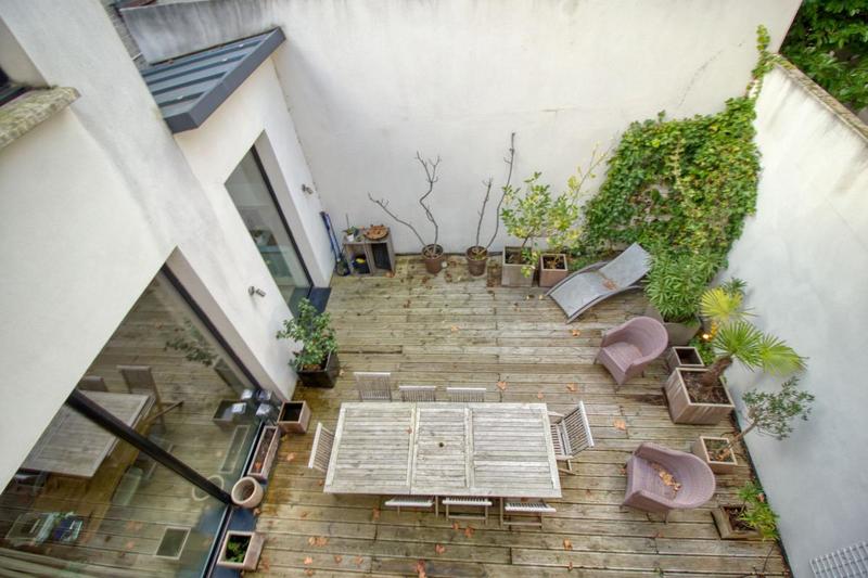 Maison - 220 m² - 6 pièces