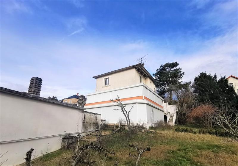 Maison - 245 m² - 7 pièces