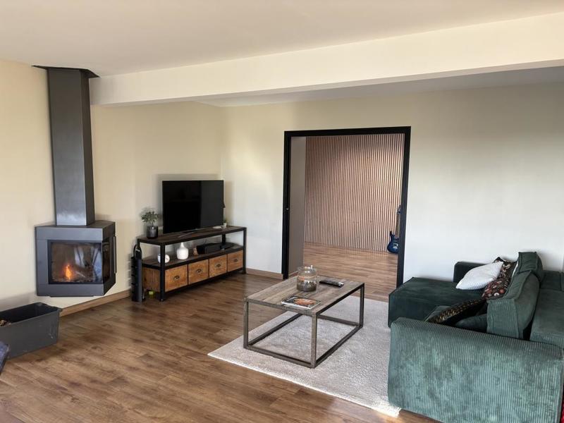 Maison - 181 m² - 6 pièces