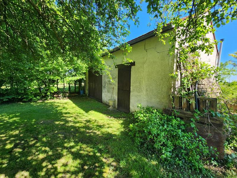 Maison - 255 m² - 7 pièces