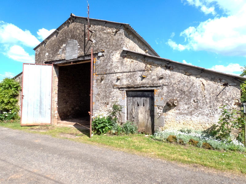 Maison - 240 m² - 3 pièces