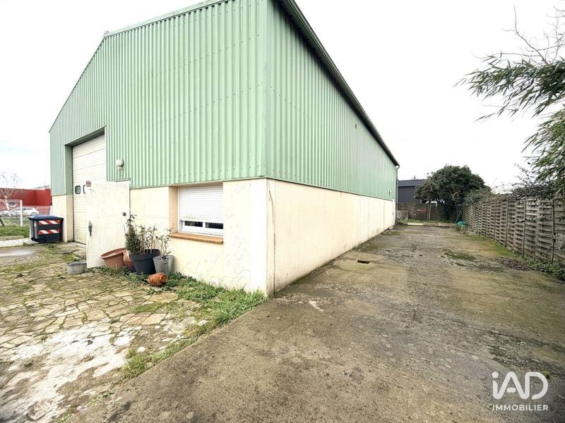 Local commercial - 220 m²