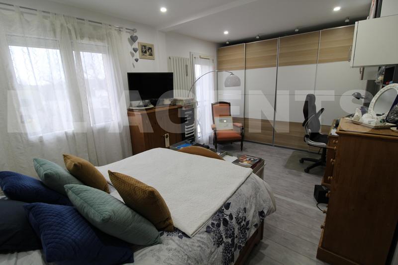 Maison traditionnelle - 100 m² - 5 pièces