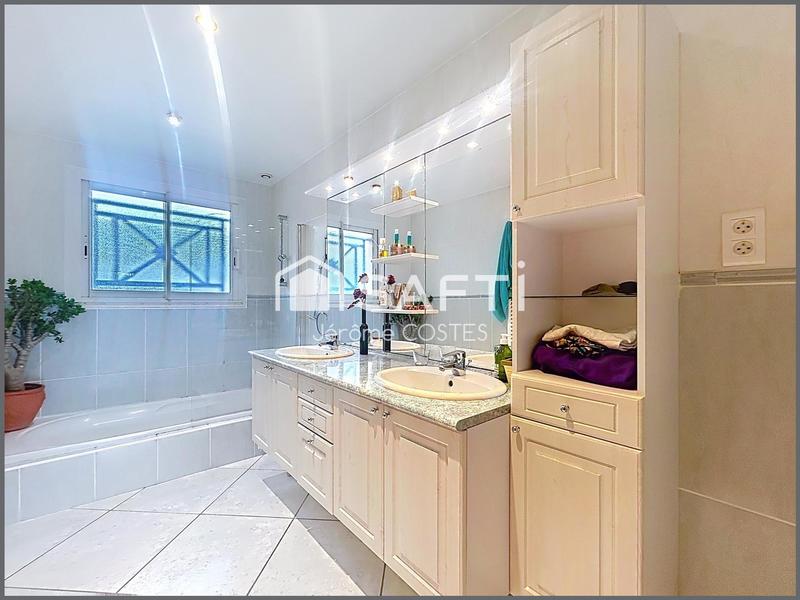 Villa - 196 m² - 5 pièces