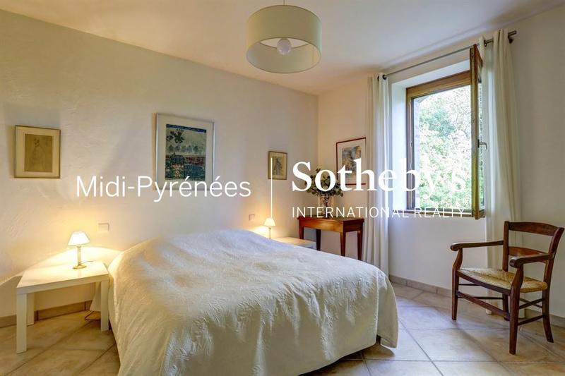 Maison - 296 m² - 7 pièces