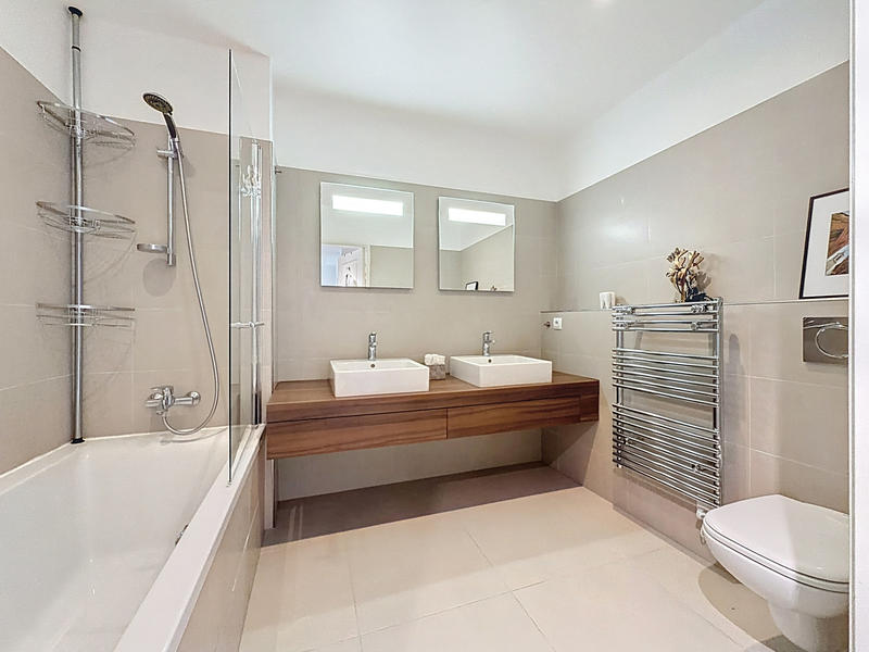 Appartement - 64 m² - 2 pièces