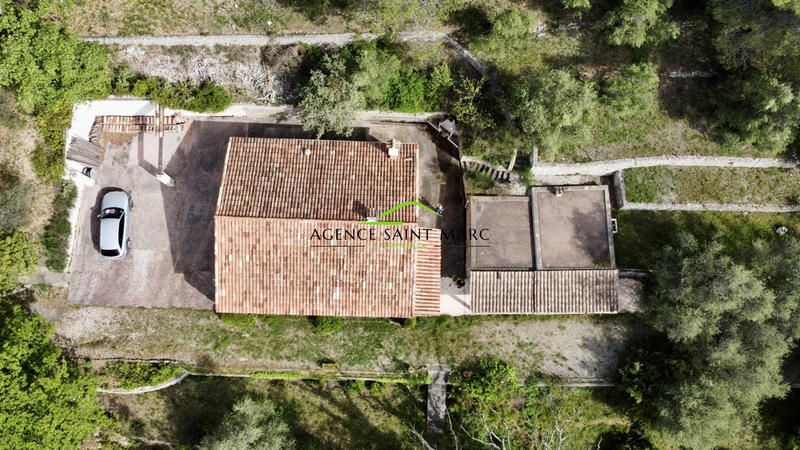 Maison - 132 m² - 2 pièces