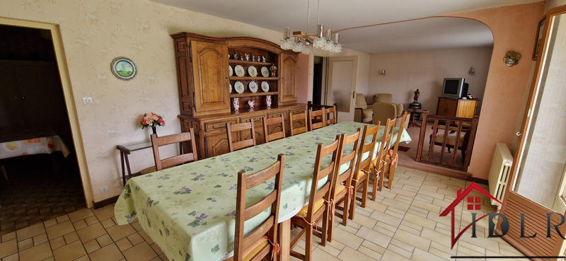Maison de village - 228 m² - 8 pièces