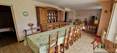 Maison de village - 228 m² - 8 pièces