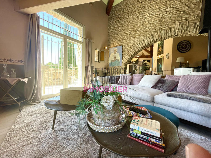 Maison - 415 m² - 14 pièces