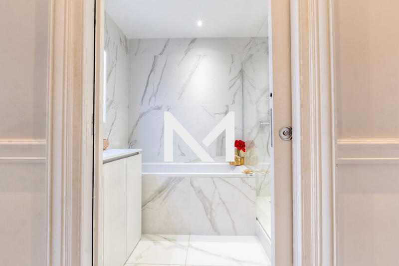 Appartement - 178 m² - 6 pièces