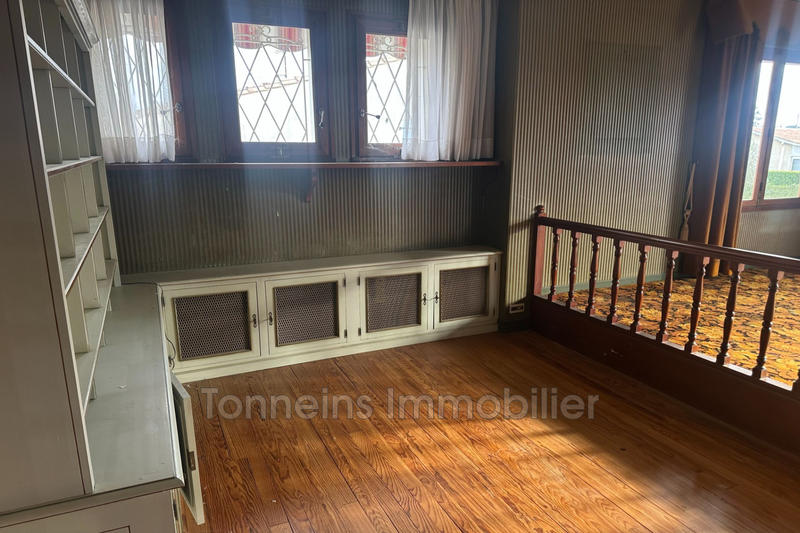 Maison - 3 370 m² - 5 pièces