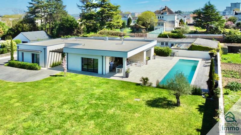 Maison d'architecte - 186 m² - 7 pièces