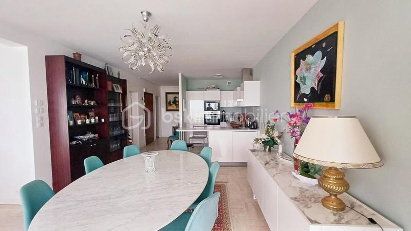 Appartement - 100 m² - 4 pièces