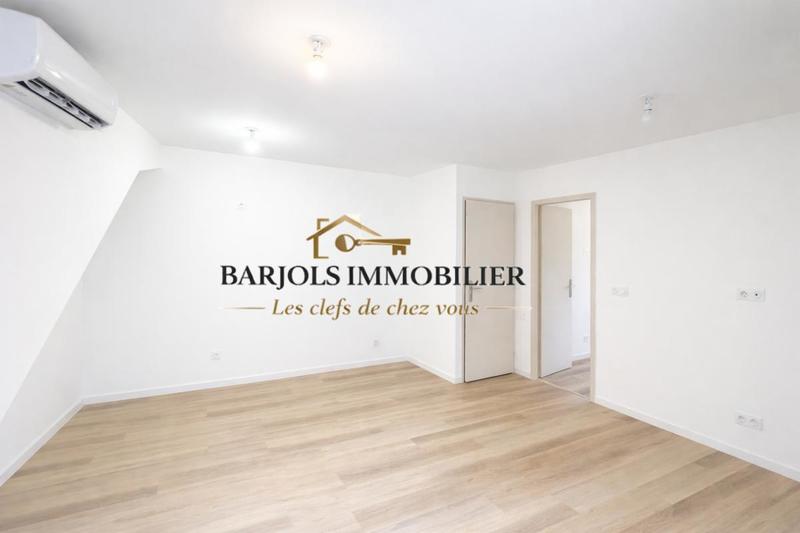 Remise - 97 m² - 5 pièces