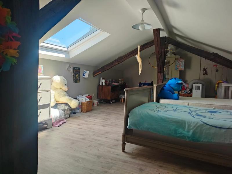 Maison - 96 m² - 5 pièces